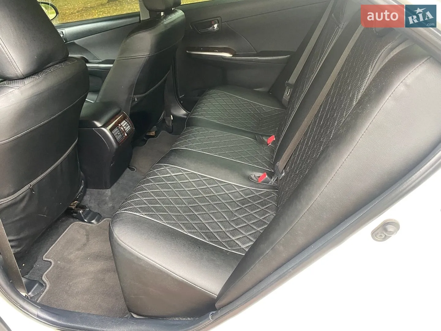 2016 Toyota Camry - мініатюра 13