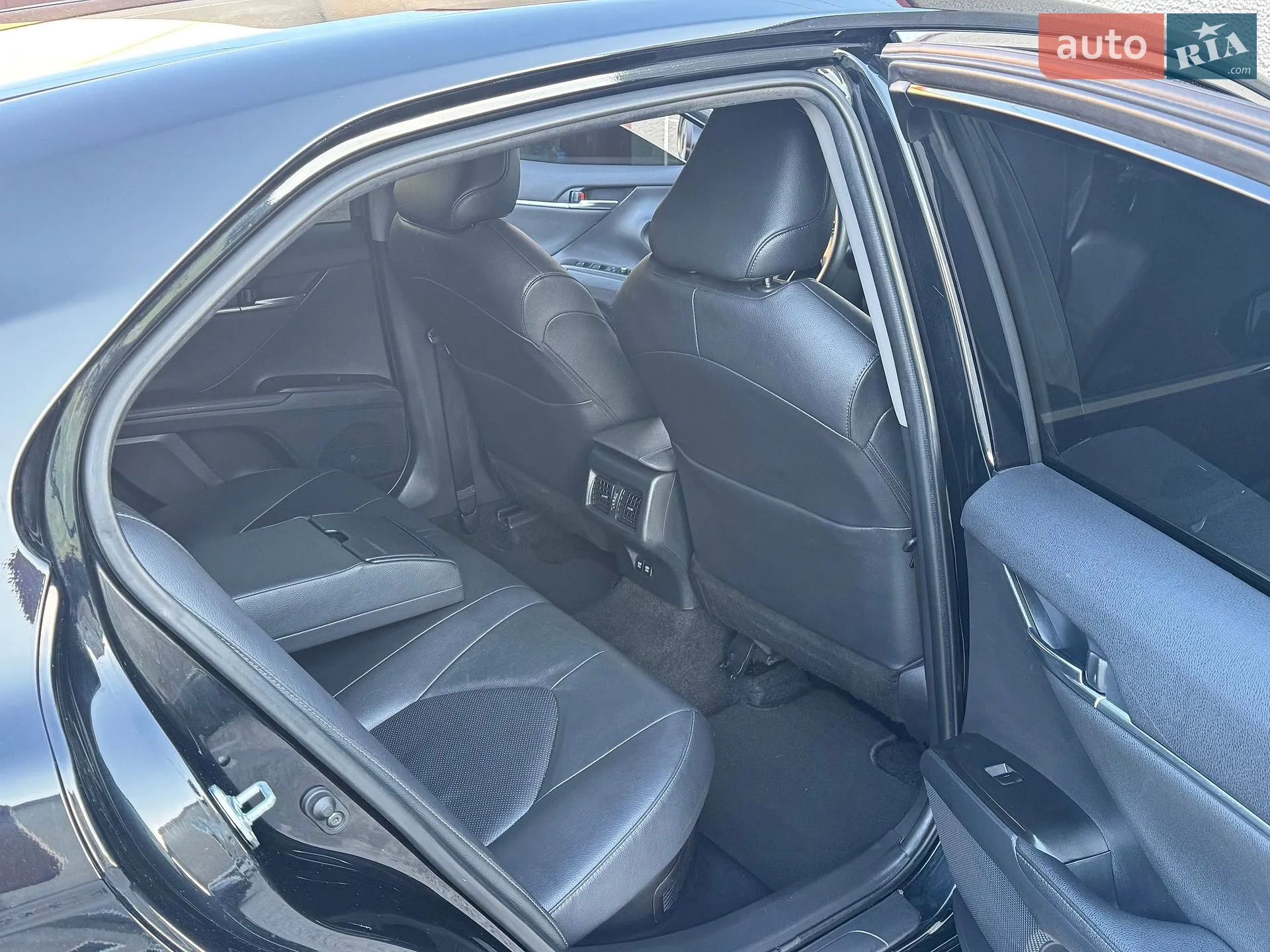 2021 Toyota Camry - мініатюра 13