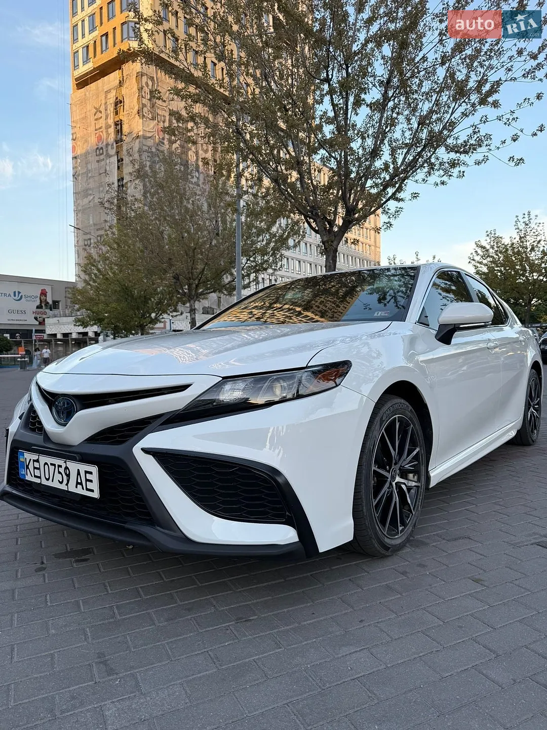 2022 Toyota Camry - мініатюра 3