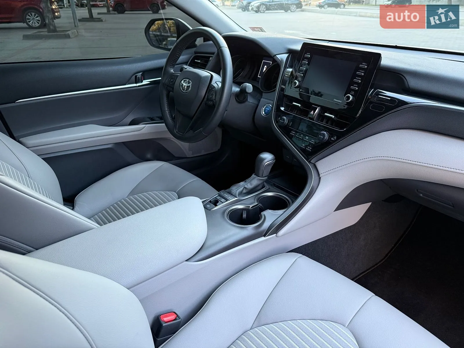 2022 Toyota Camry - мініатюра 8