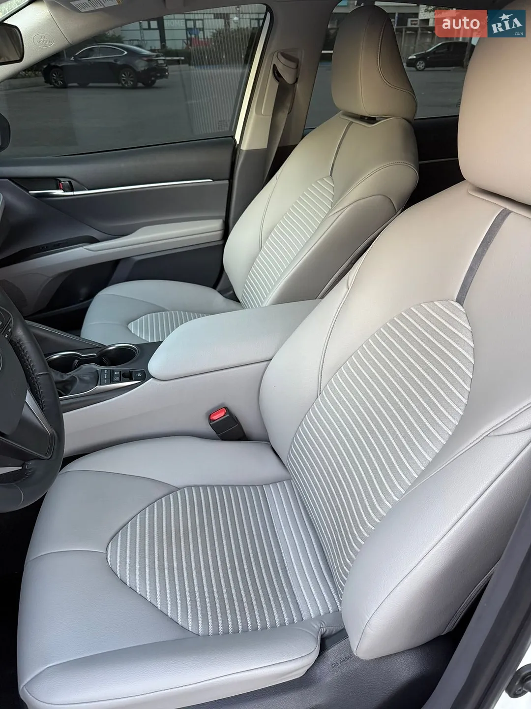 2022 Toyota Camry - мініатюра 11