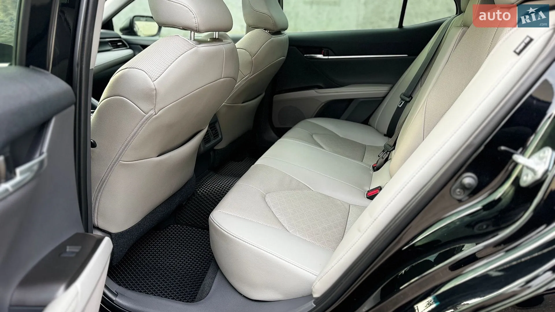 2021 Toyota Camry - мініатюра 21