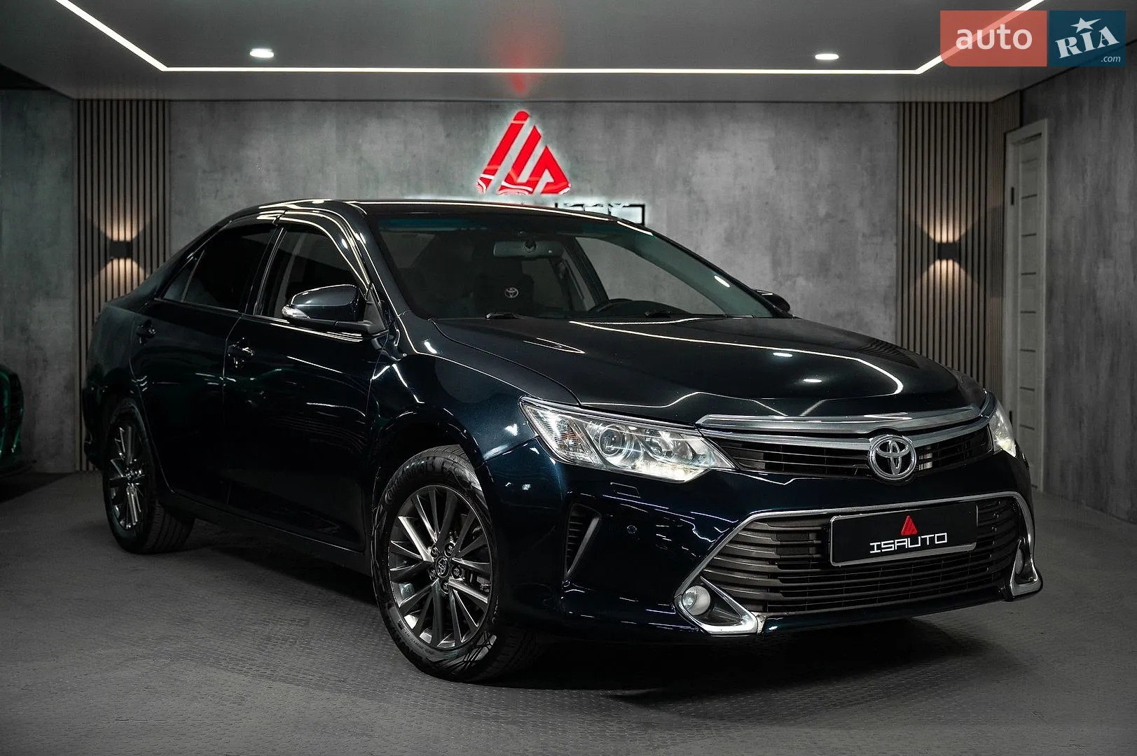 2016 Toyota Camry - мініатюра 2