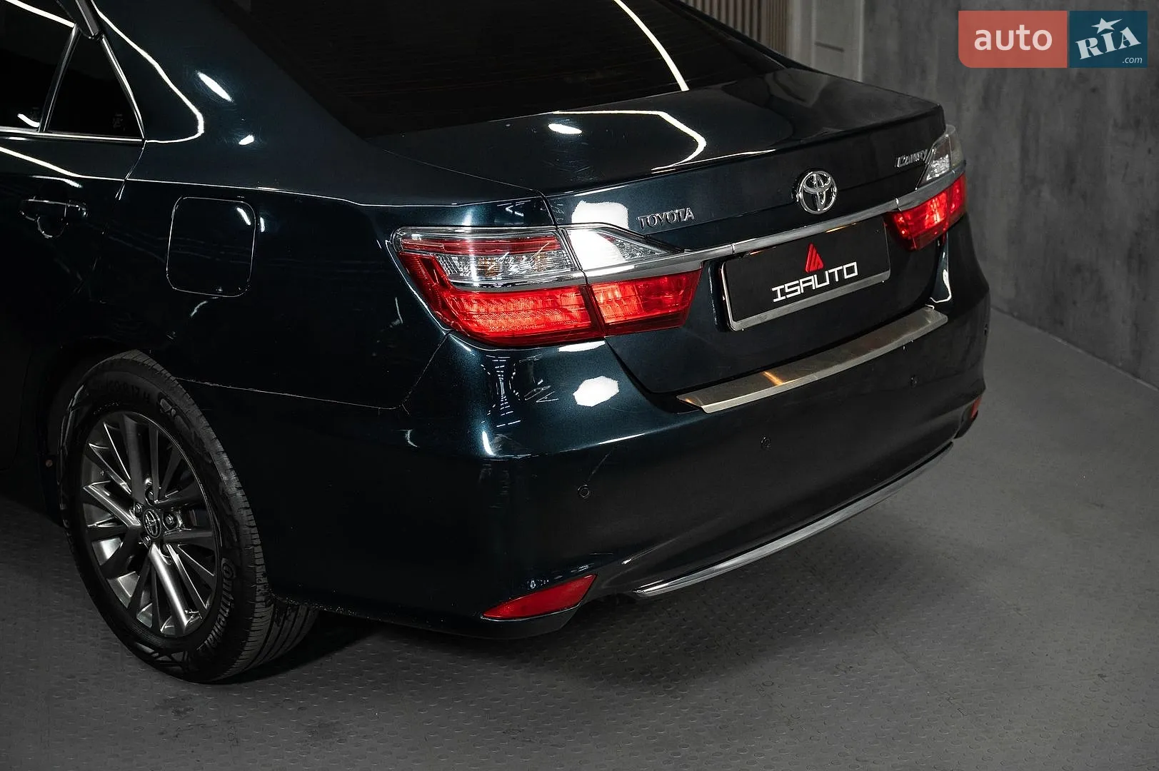 2016 Toyota Camry - мініатюра 18