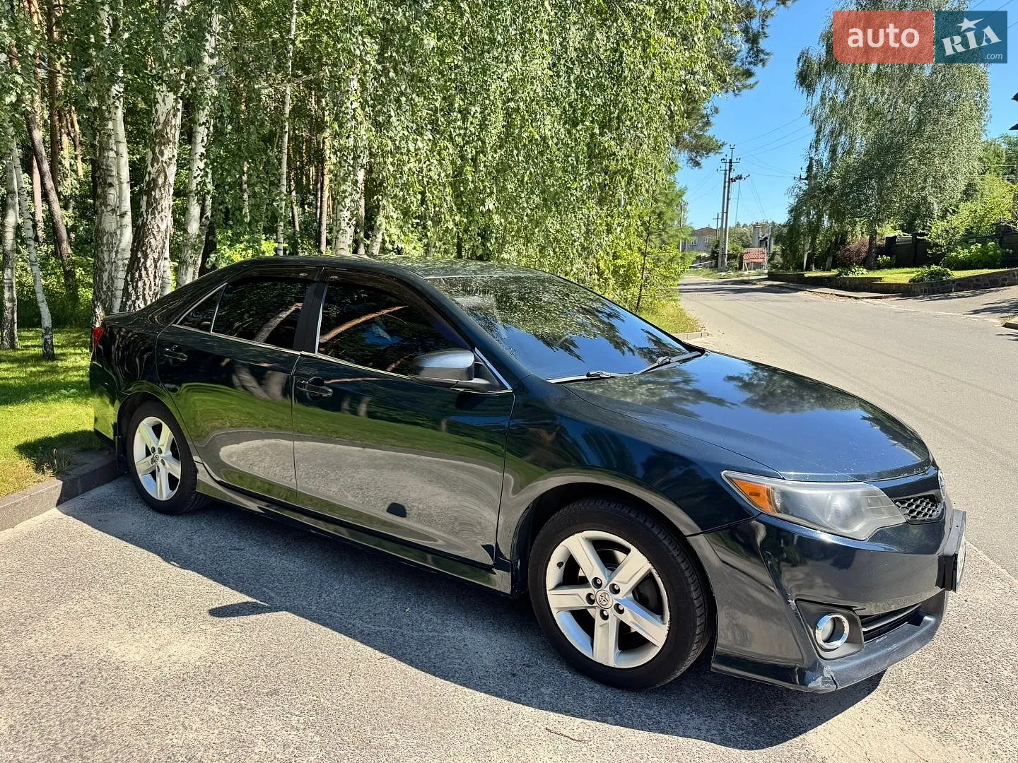 2014 Toyota Camry - фото 1
