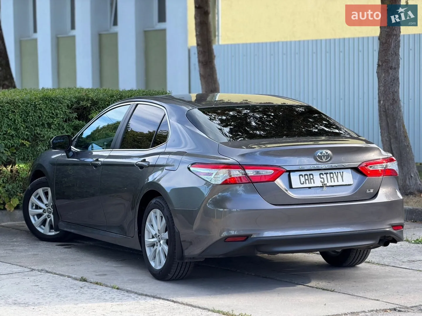 2018 Toyota Camry - мініатюра 3