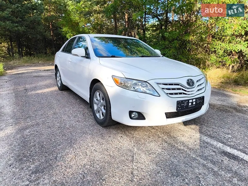 Toyota Camry 2011
