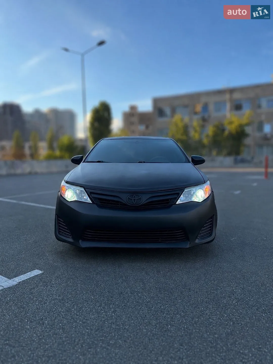 2014 Toyota Camry - мініатюра 2
