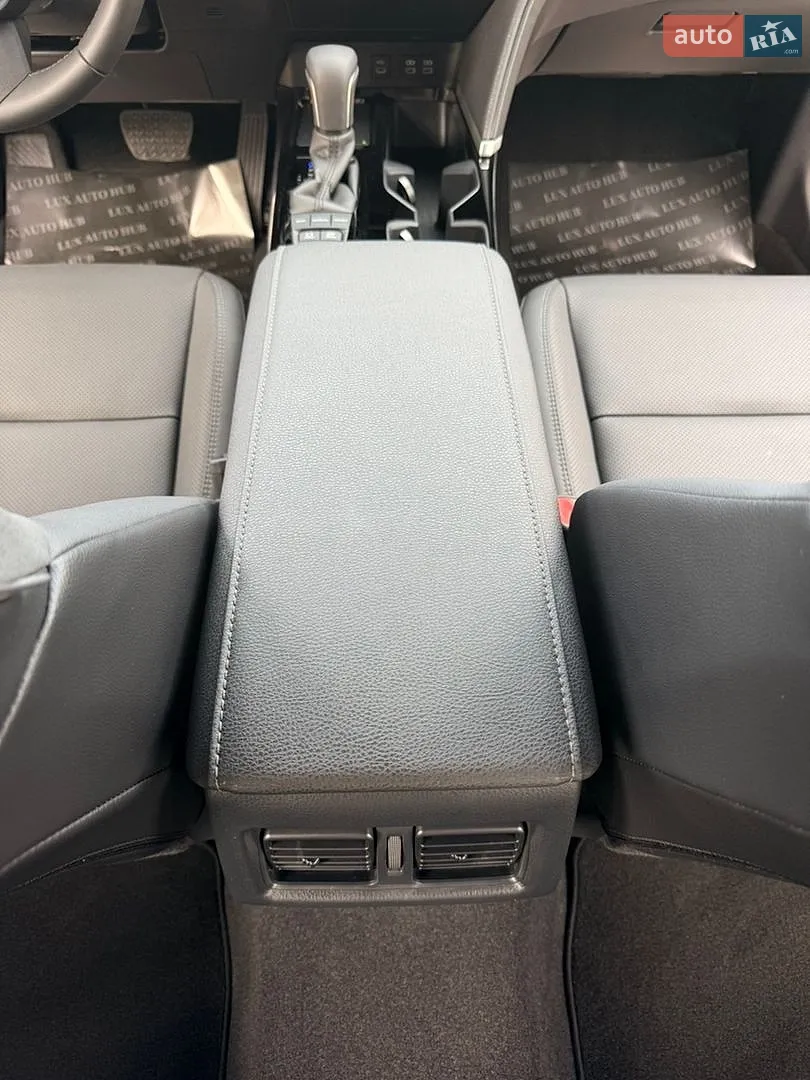 2026 Toyota Camry - мініатюра 18