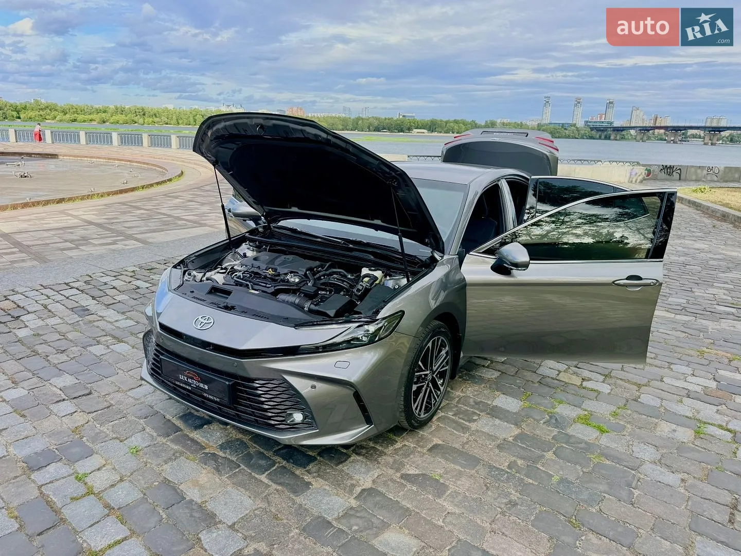 2026 Toyota Camry - мініатюра 211