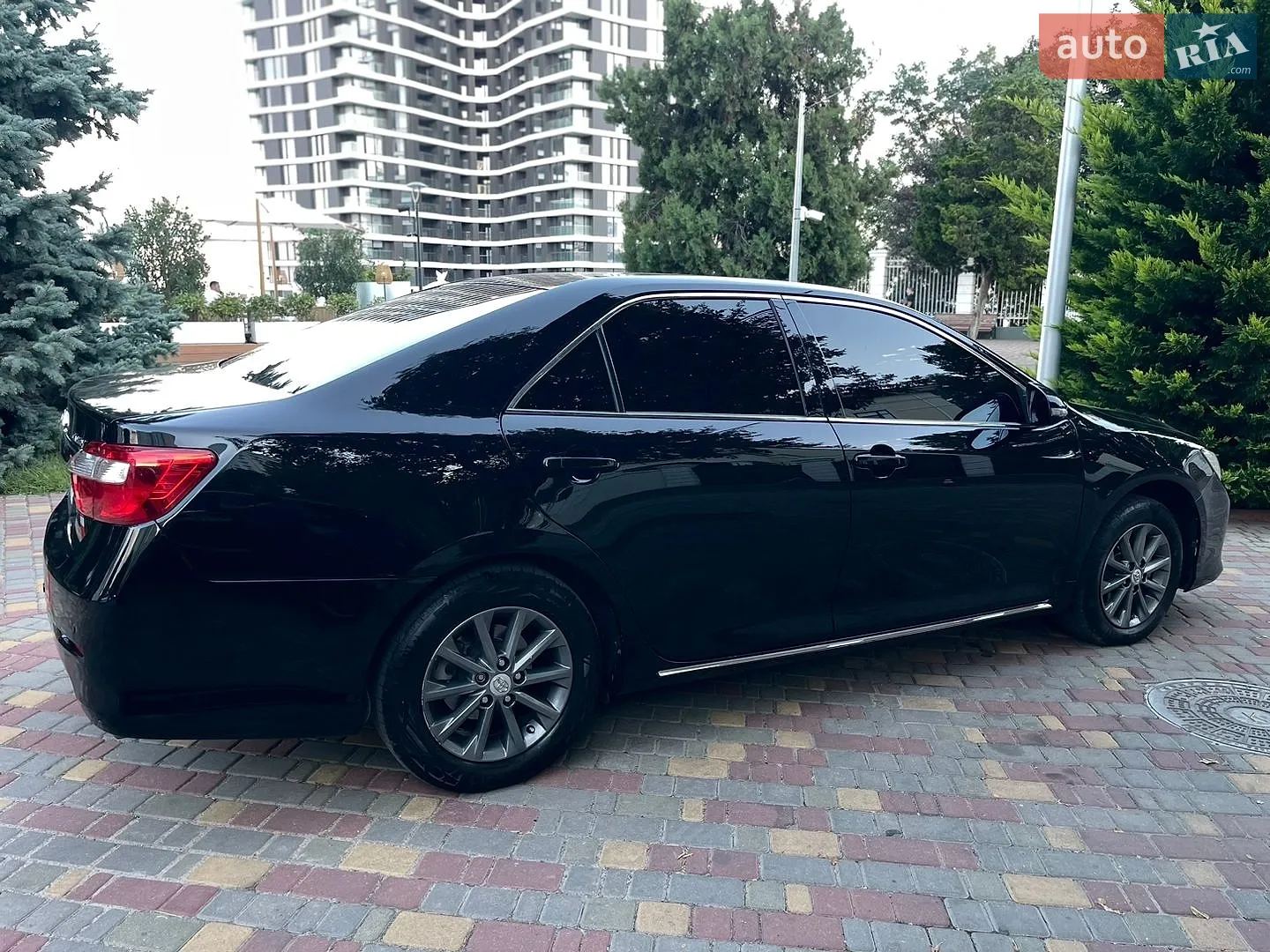 2014 Toyota Camry - мініатюра 17