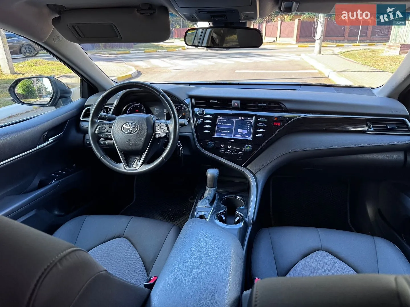 2020 Toyota Camry - мініатюра 9
