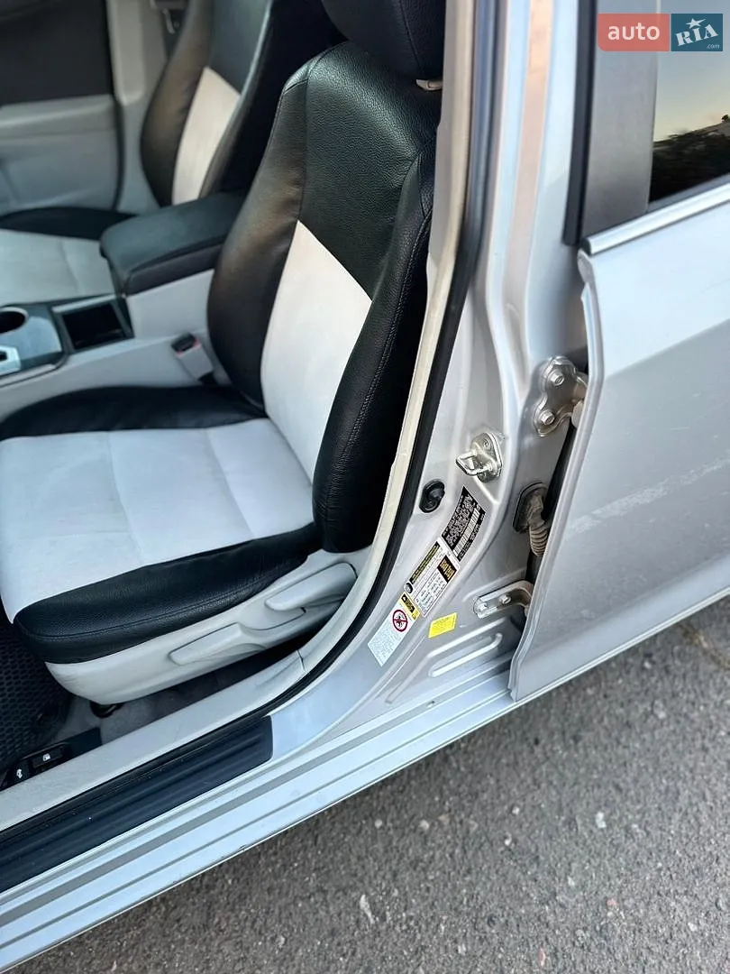 2013 Toyota Camry - мініатюра 8