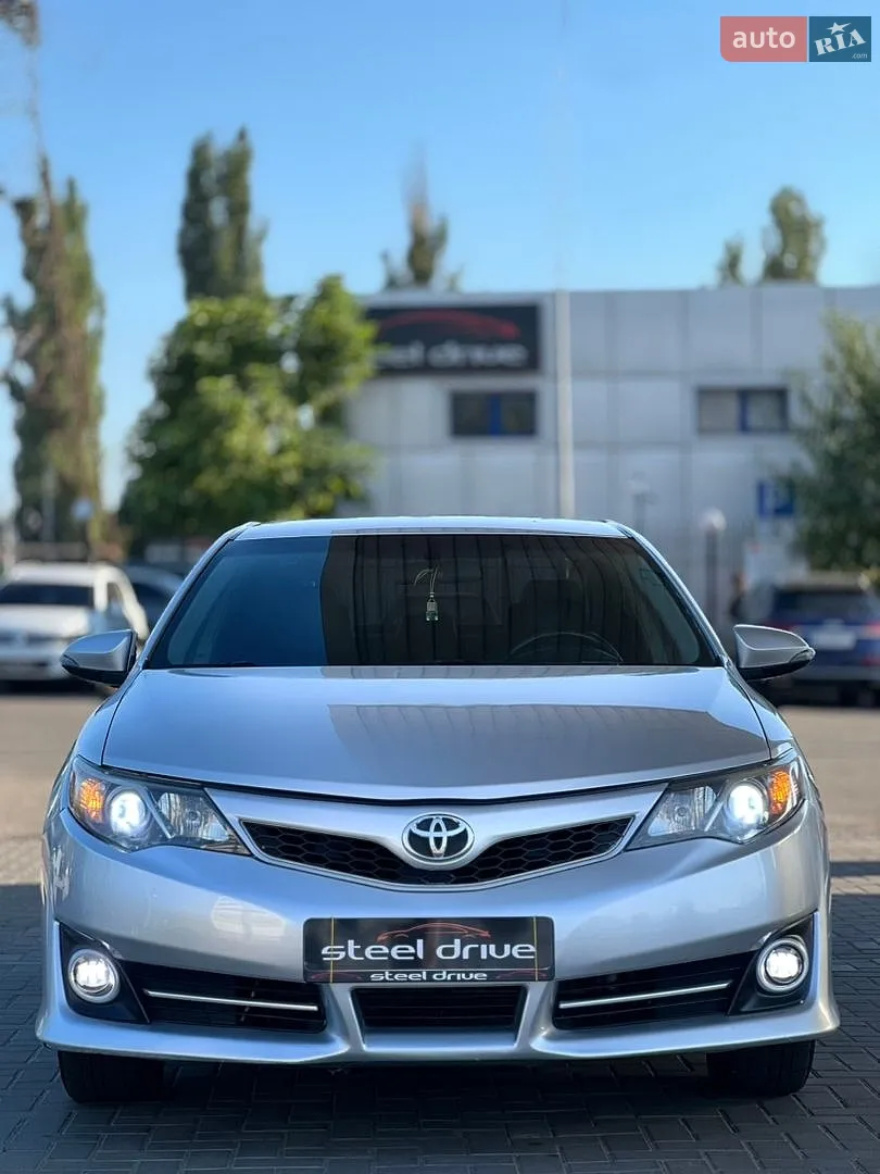 2014 Toyota Camry - мініатюра 3