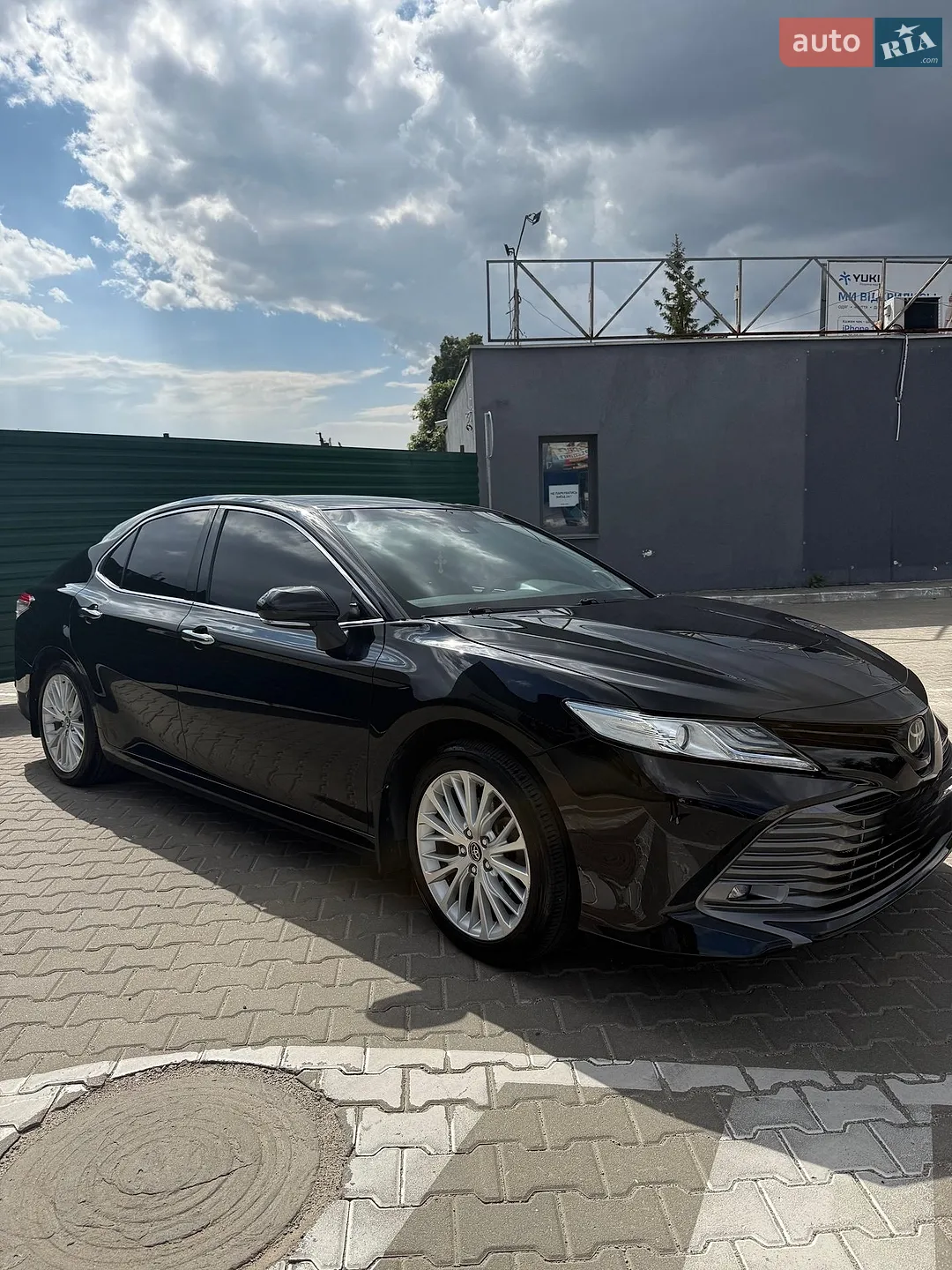 2018 Toyota Camry - мініатюра 2