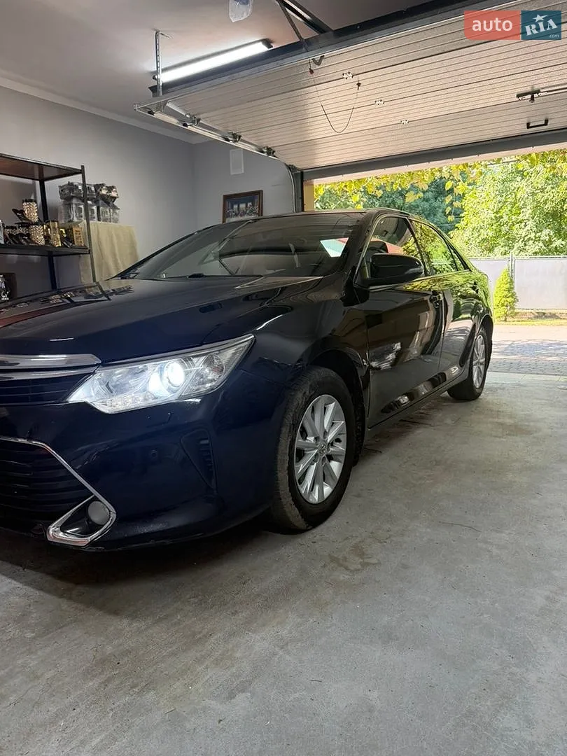 2016 Toyota Camry - мініатюра 2