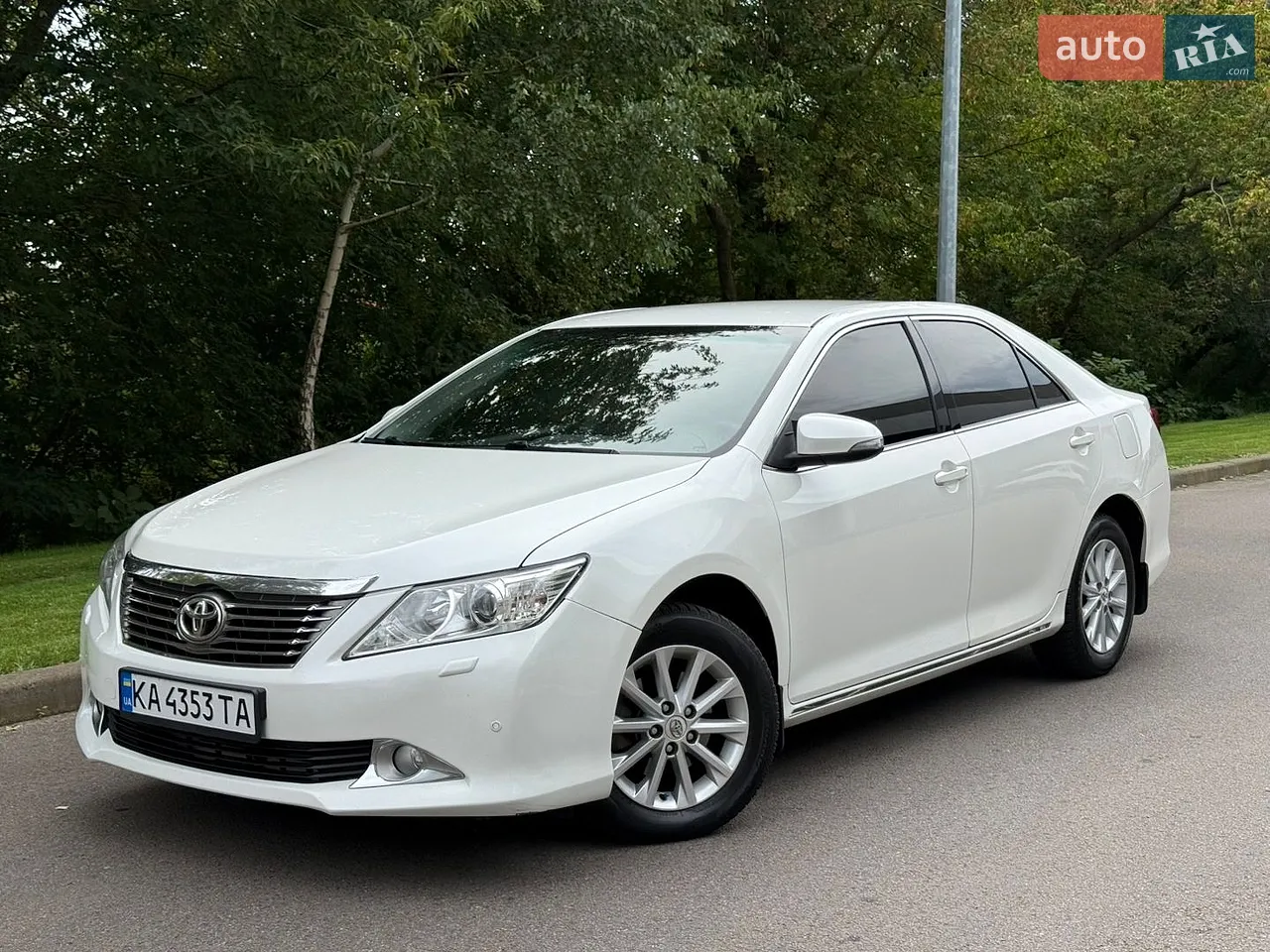 2011 Toyota Camry - мініатюра 10