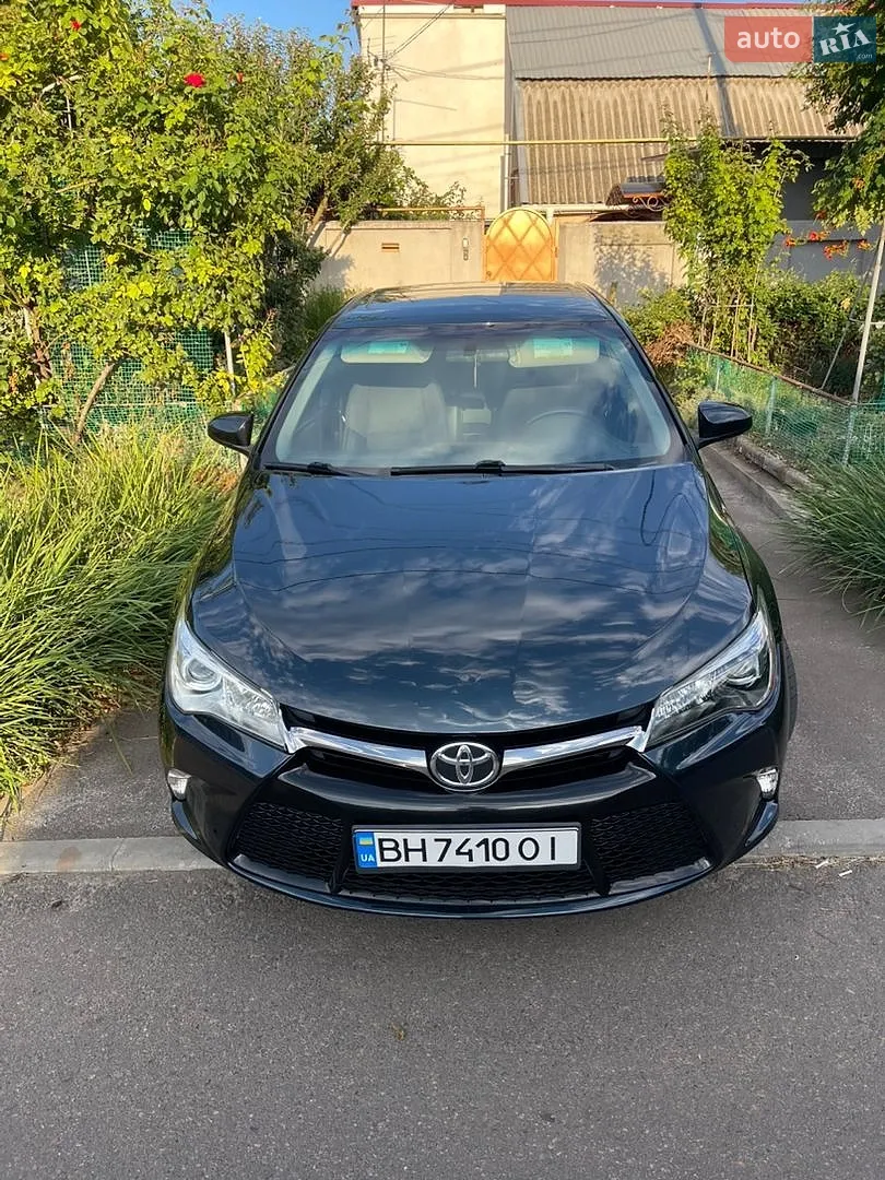 2016 Toyota Camry - мініатюра 2