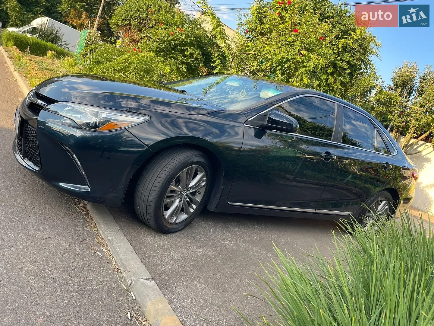 2016 Toyota Camry - мініатюра 3