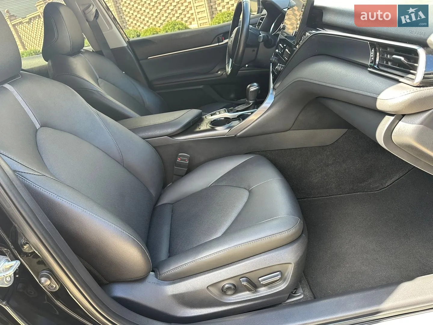2022 Toyota Camry - мініатюра 25