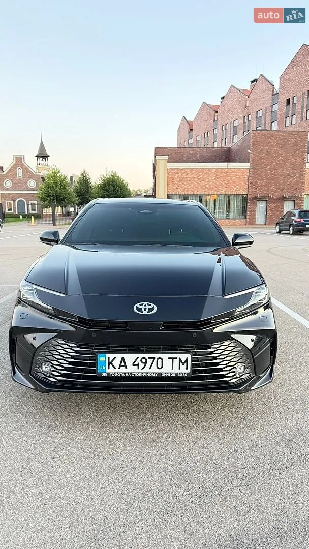 2025 Toyota Camry - мініатюра 3