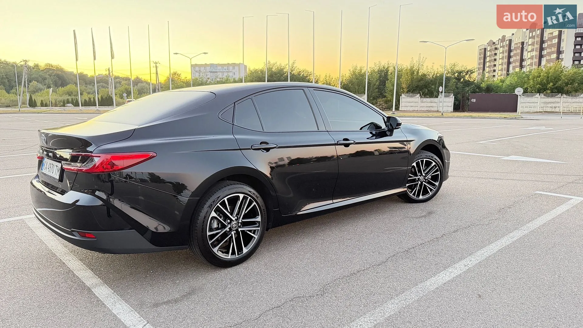2025 Toyota Camry - мініатюра 9