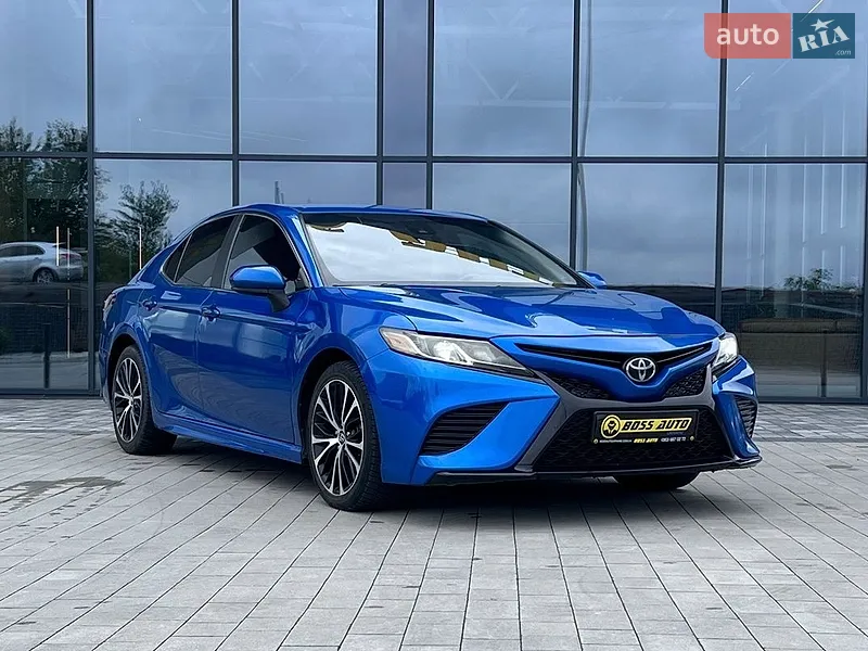 Toyota Camry 2018