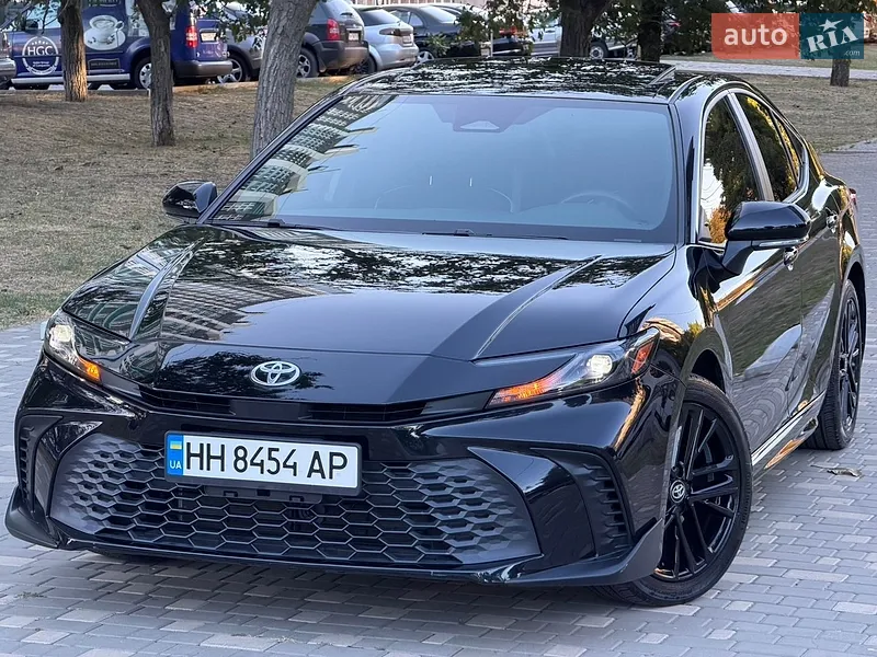 Toyota Camry 2024