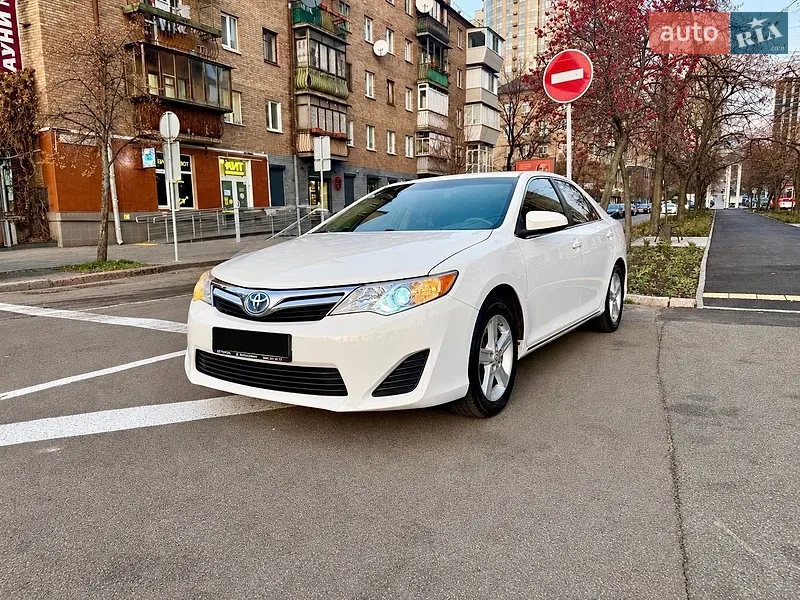 Toyota Camry 2014
