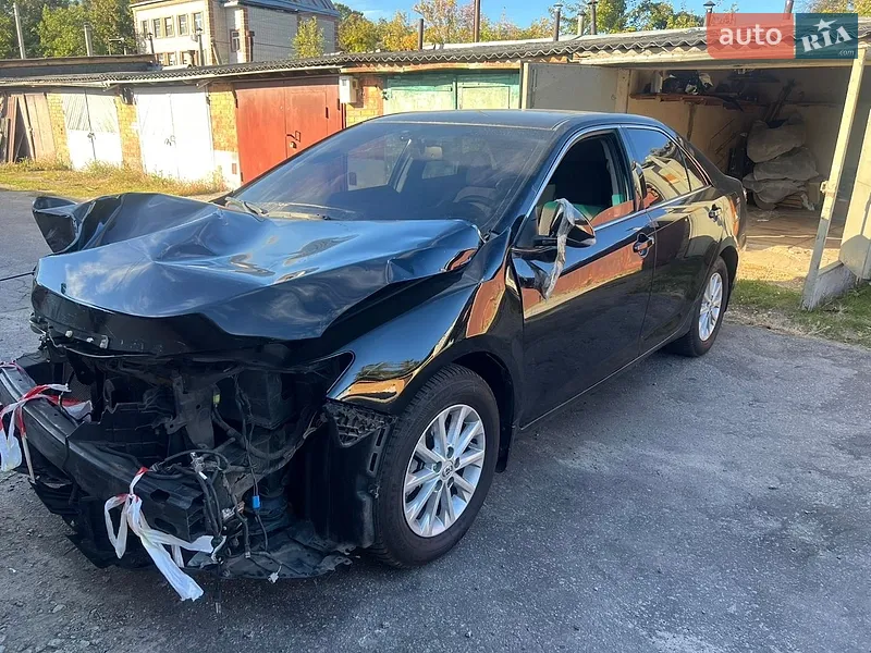 Toyota Camry 2016