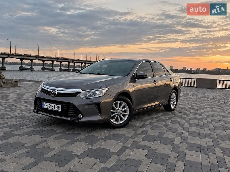 Toyota Camry 2015