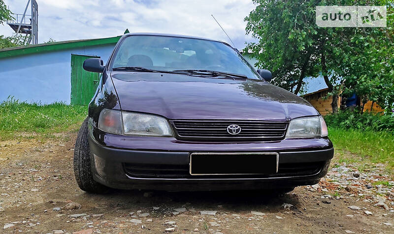 Седан Toyota Carina E 1993 в Арцизе