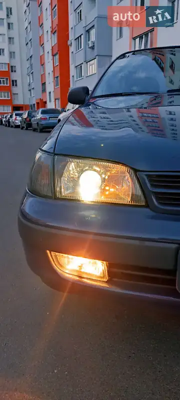 Toyota Carina E 1992