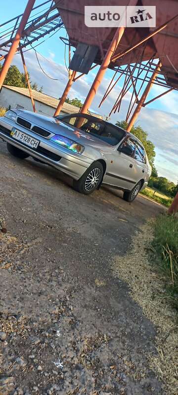 Toyota Carina E 1997