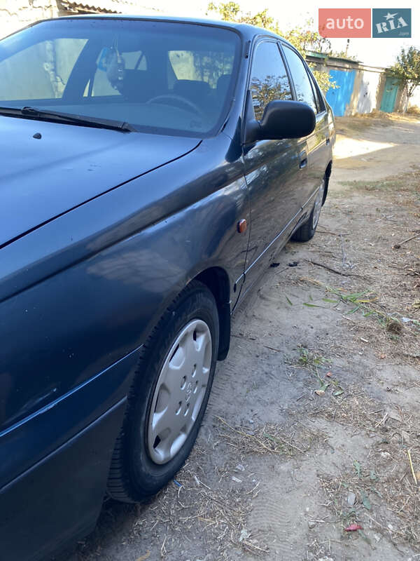 Седан Toyota Carina E 1993 в Белгороде-Днестровском