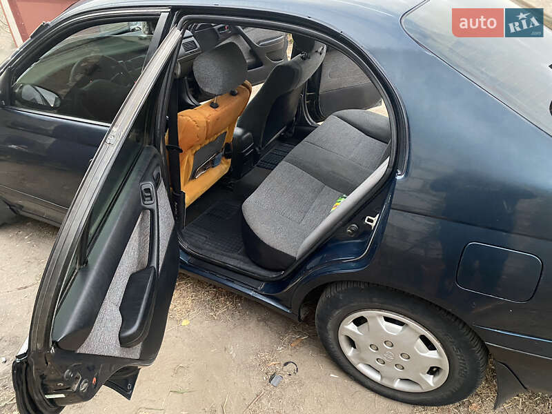 Седан Toyota Carina E 1993 в Белгороде-Днестровском