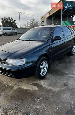 Седан Toyota Carina E 1994 в Татарбунарах