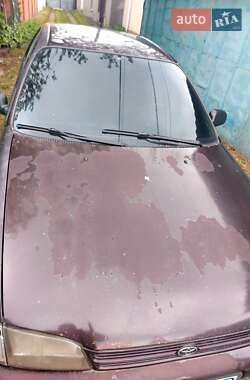 Седан Toyota Carina E 1993 в 