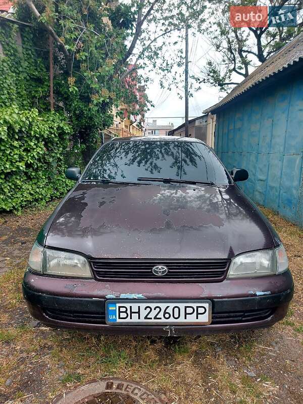 Седан Toyota Carina E 1993 в 