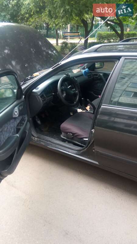 Універсал Toyota Carina E 1995 в Южному