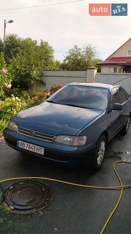 Лифтбек Toyota Carina E 1993 в Виннице