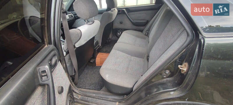 Лифтбек Toyota Carina E 1994 в Змиеве