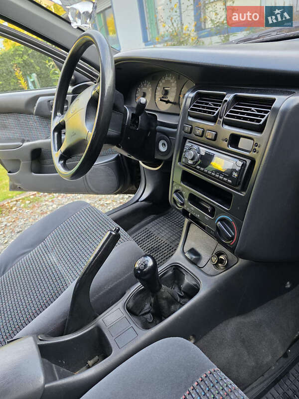 Седан Toyota Carina E 1996 в Ирпене