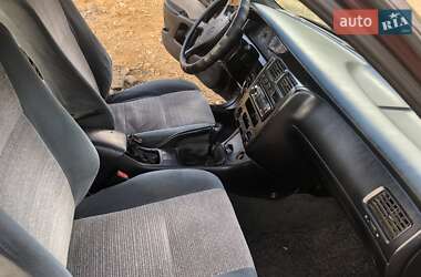 Седан Toyota Carina E 1994 в 