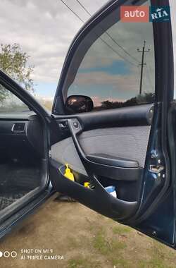 Универсал Toyota Carina E 1993 в Одессе