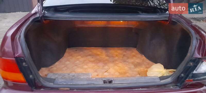 Седан Toyota Carina E 1997 в Одессе