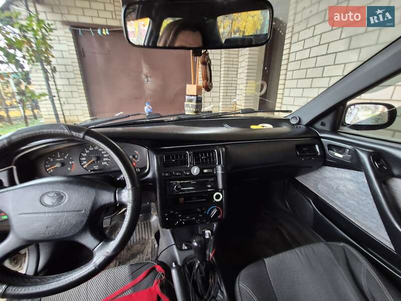 Седан Toyota Carina E 1997 в Подольске