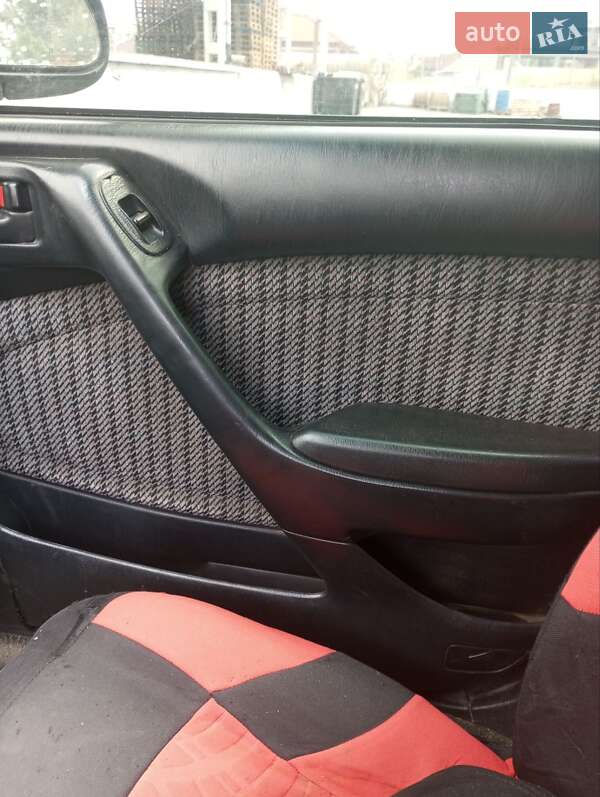 Седан Toyota Carina E 1994 в Одессе