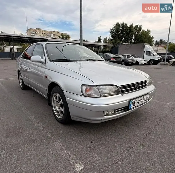 Toyota Carina E