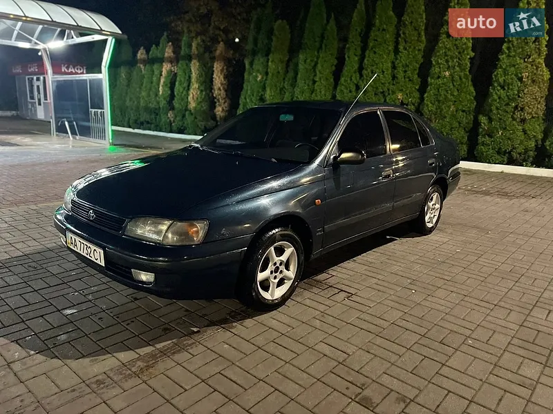 Toyota Carina E